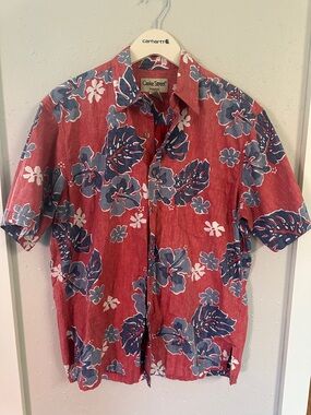 Cooke Street Honolulu Men’s Red Floral Short-Sleeve Shirt